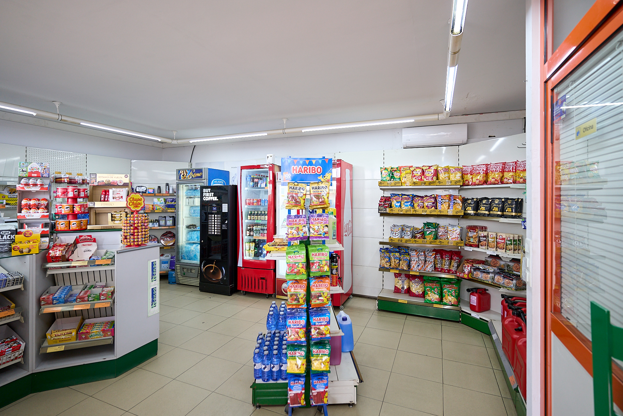 Gasolinera_CRodrigo_snacks Gasolinera_CRodrigo_snacks
